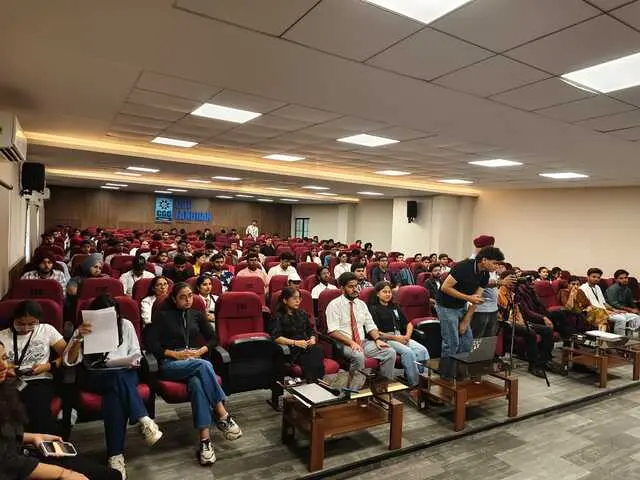 Networking session snapshot from October 2025